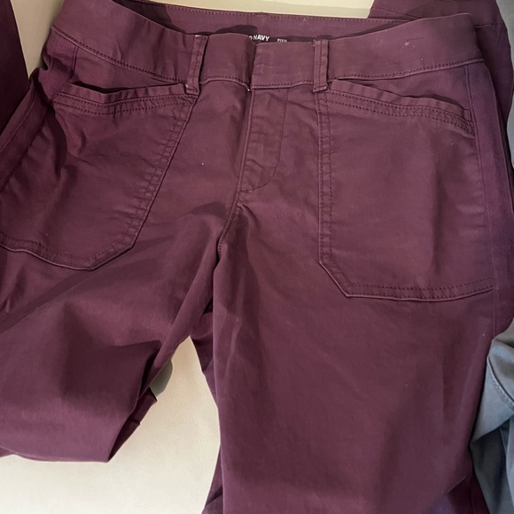 2 pair of Old Navy Pixie trousers. NWOT. Both sz 0 regular. Excellent - Picture 8 of 8